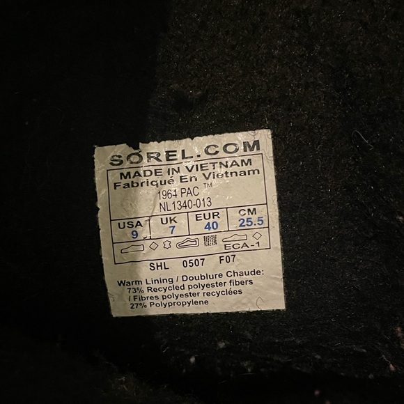 Sorel Tivoli waterproof winter boot with black and white houndstooth pattern - Picture 5 of 6